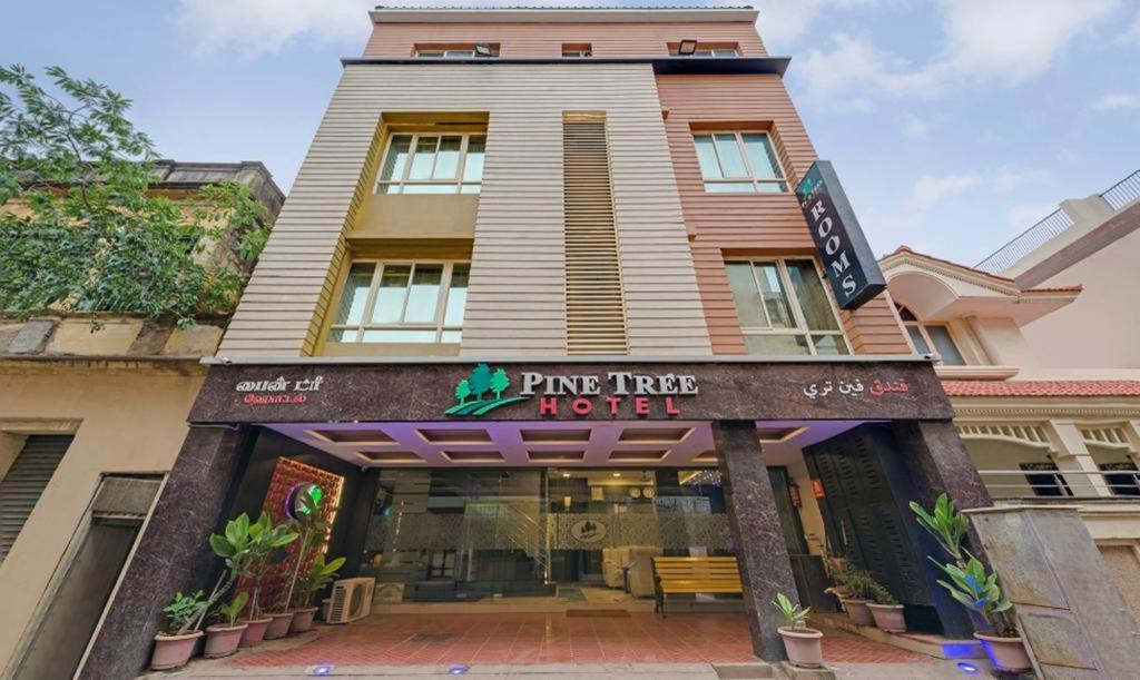 Pine Tree Boutique Hotel Chennai Exteriör bild