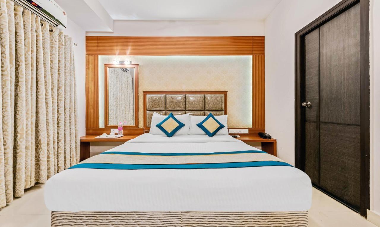 Pine Tree Boutique Hotel Chennai Exteriör bild