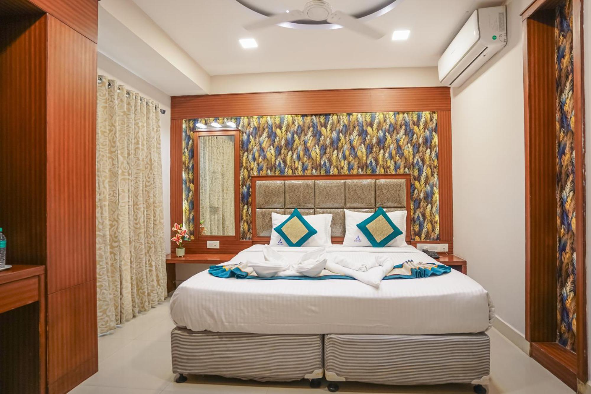 Pine Tree Boutique Hotel Chennai Exteriör bild