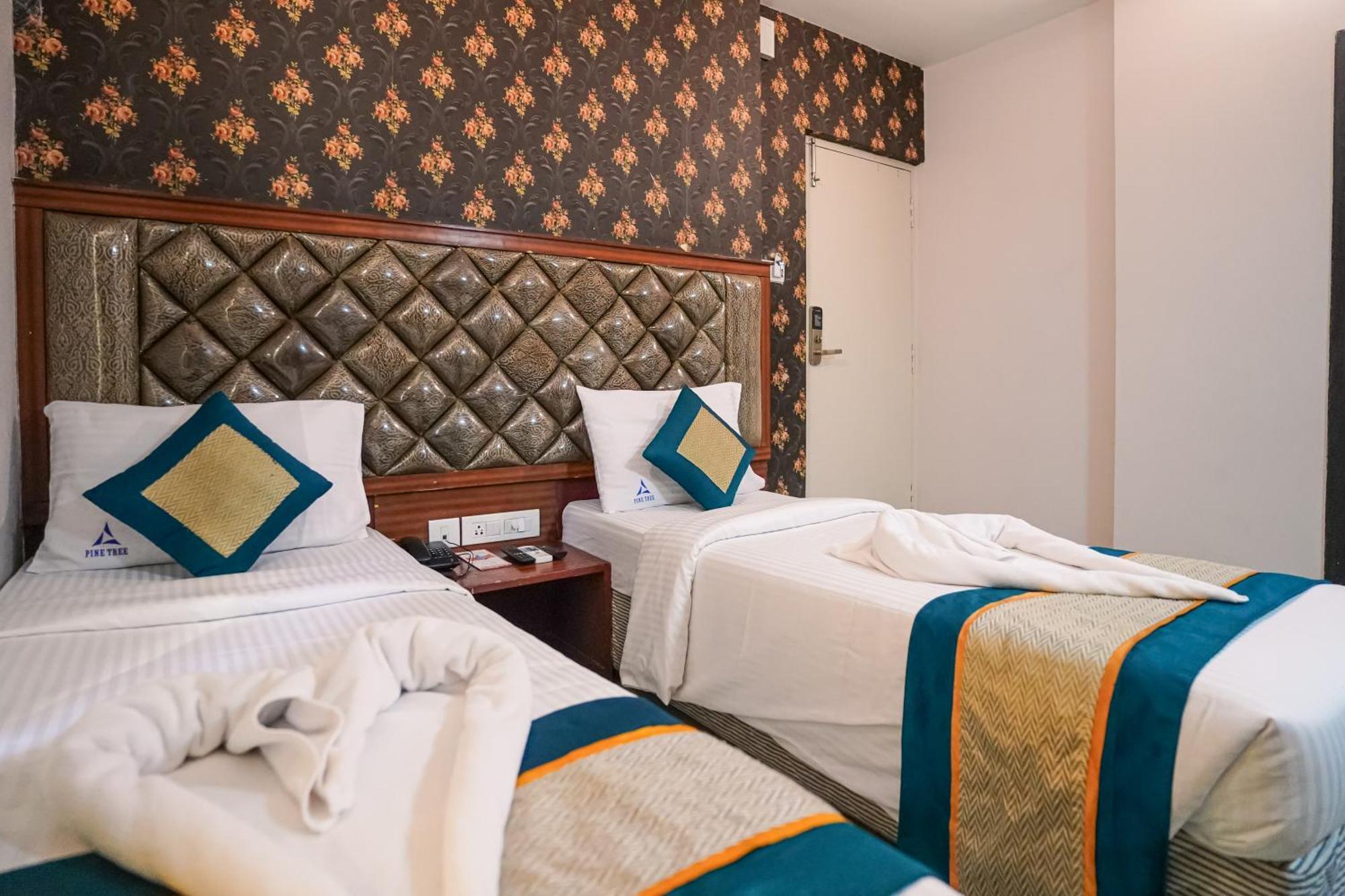Pine Tree Boutique Hotel Chennai Exteriör bild